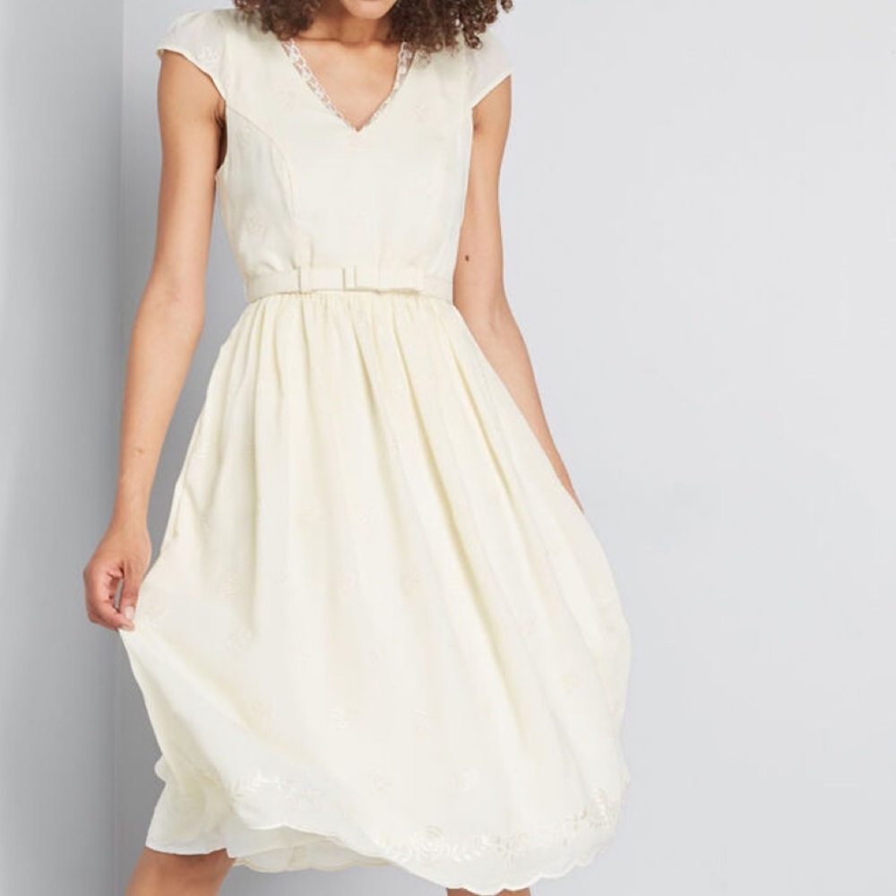Ivory Floral Lace Dress